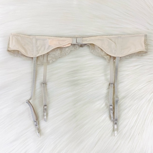 Victoria’s Secret Garter Belt Lingerie M/L - Picture 7 of 12
